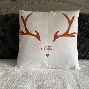 NEW~4 HOLIDAY/CHRISTMAS REINDEER ACCENT PILLOW SHAMS